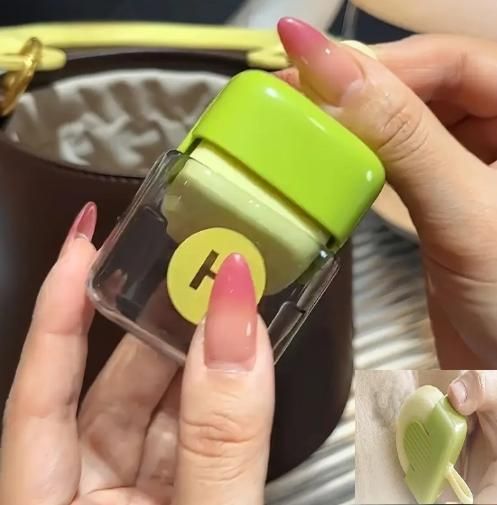 Portable Sticky Roller